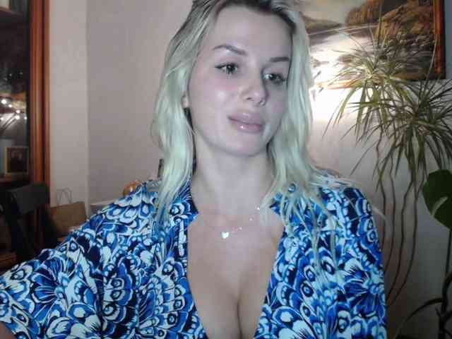 Cornelia22hot webcam
