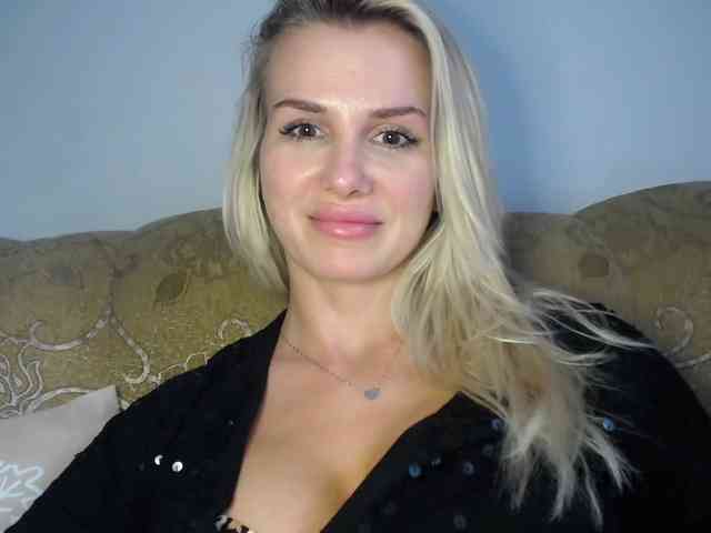 Cornelia22hot webcam