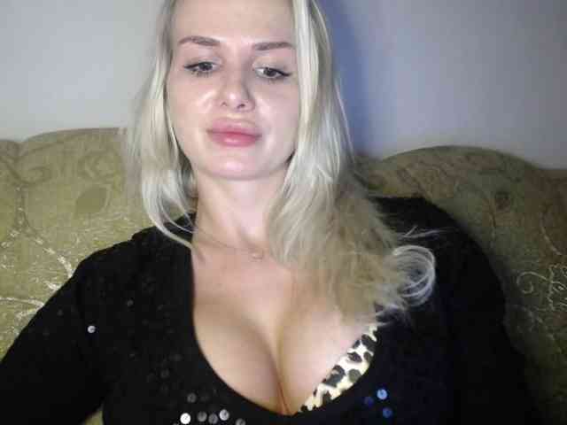 Cornelia22hot webcam