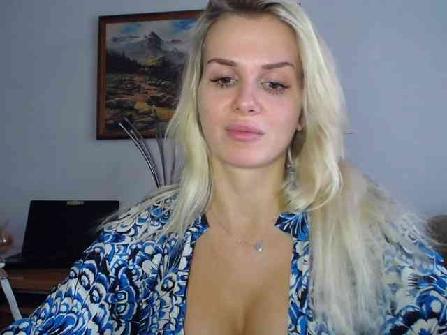 Cornelia22hot webcam