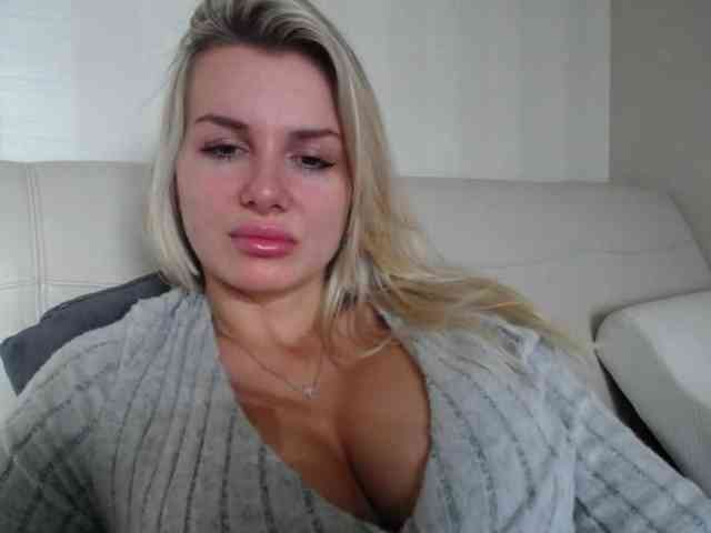 Cornelia22hot webcam