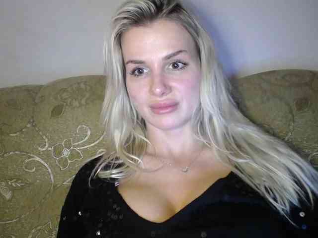 Cornelia22hot webcam