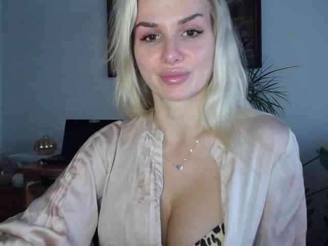 Cornelia22hot webcam