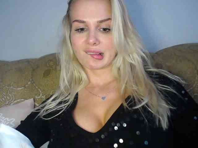 Cornelia22hot webcam