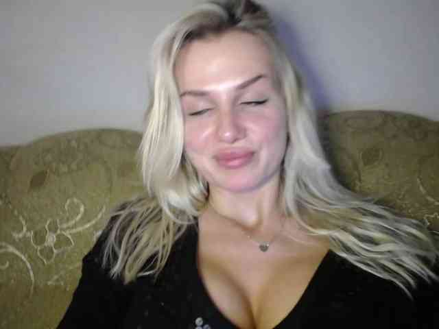 Cornelia22hot webcam