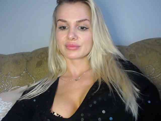 Cornelia22hot webcam