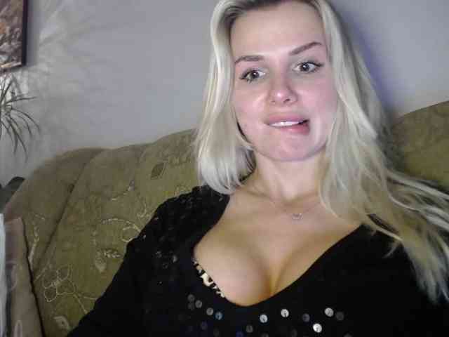 Cornelia22hot webcam