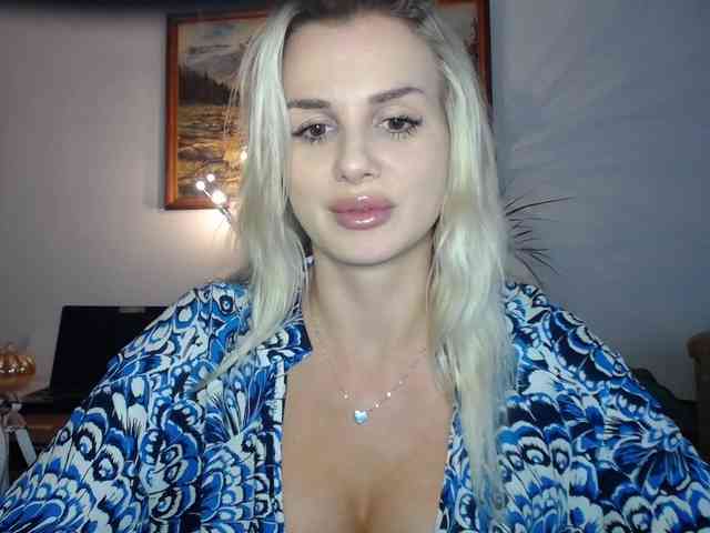 Cornelia22hot webcam