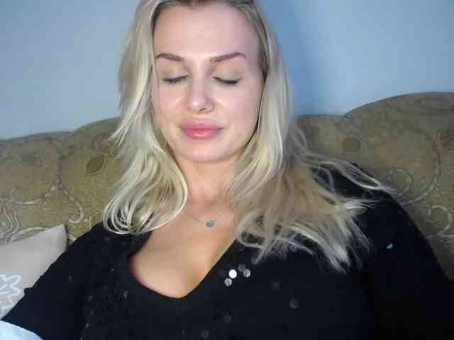 Cornelia22hot webcam