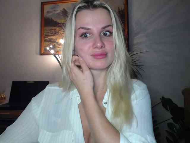 Cornelia22hot webcam