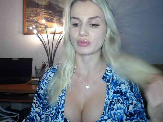Cornelia22hot webcam
