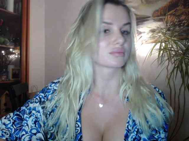 Cornelia22hot webcam