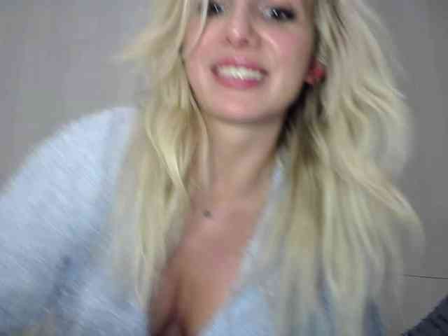 Cornelia22hot webcam