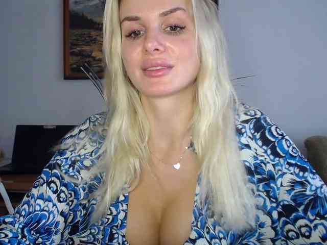 Cornelia22hot webcam