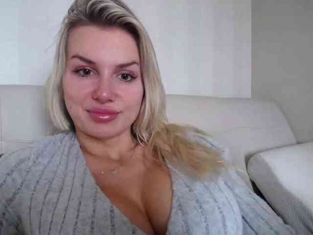 Cornelia22hot webcam