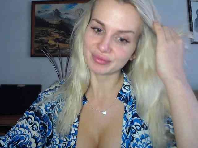 Cornelia22hot webcam