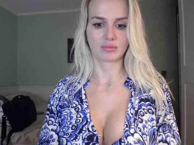 Cornelia22hot webcam