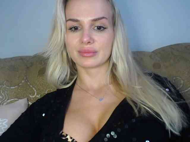 Cornelia22hot webcam