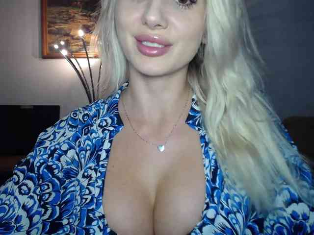 Cornelia22hot webcam