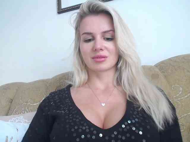 Cornelia22hot webcam