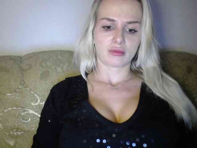 Cornelia22hot webcam