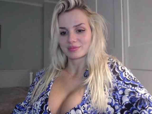 Cornelia22hot webcam