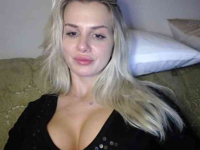 Cornelia22hot webcam