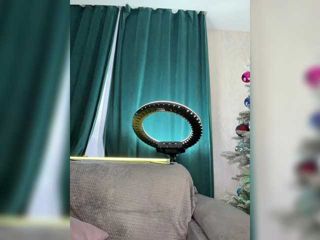 Gratis Live Sexcam mit Ellidi Ellidi