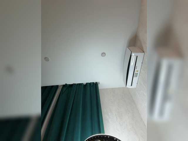 Gratis Live Sexcam mit Ellidi Ellidi