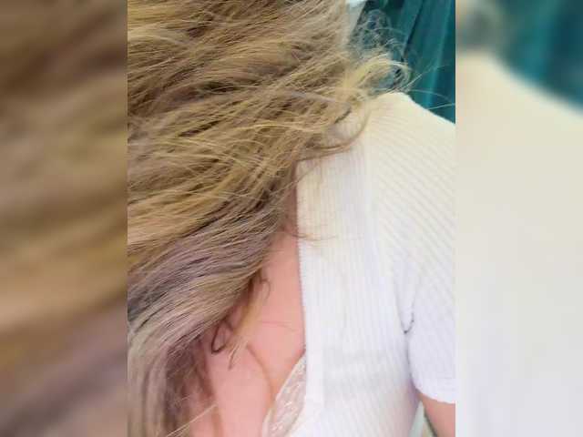 Entrez le videochat erotique avec le
modèle Ellidi Ellidi