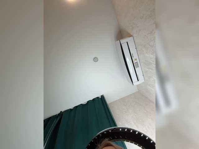 Accedi alla chat con il nickname Ellidi Ellidi