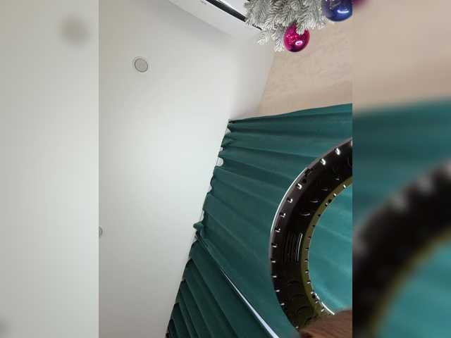 Entrez le videochat erotique avec le
modèle _Ellidi_ _Ellidi_