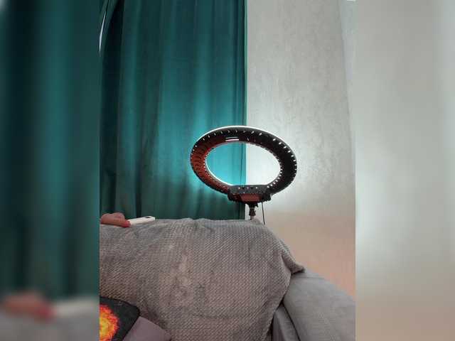 Entrez le videochat erotique avec le
modèle Ellidi Ellidi