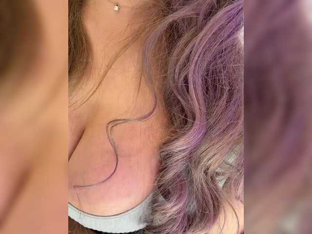 go to chat with Ellidi