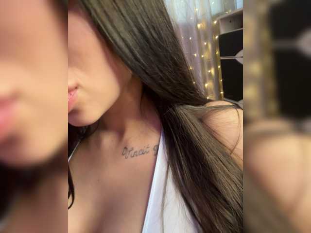 Entra en el chat con el modelo MirBezumia MirBezumia