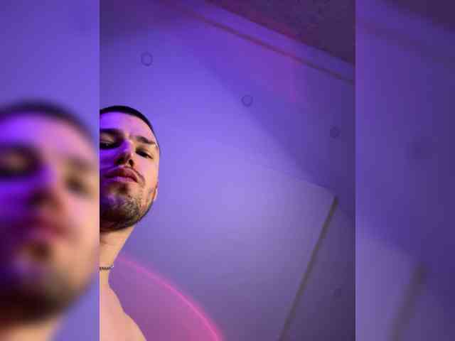 Devils_Intrigues webcam