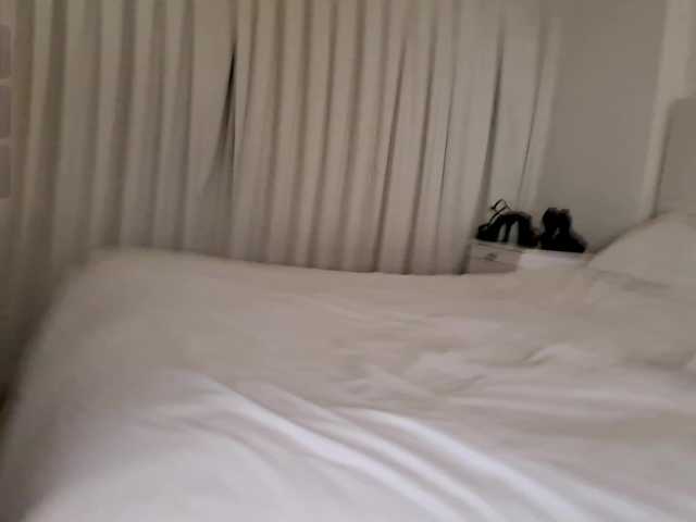 Bella_Byers webcam