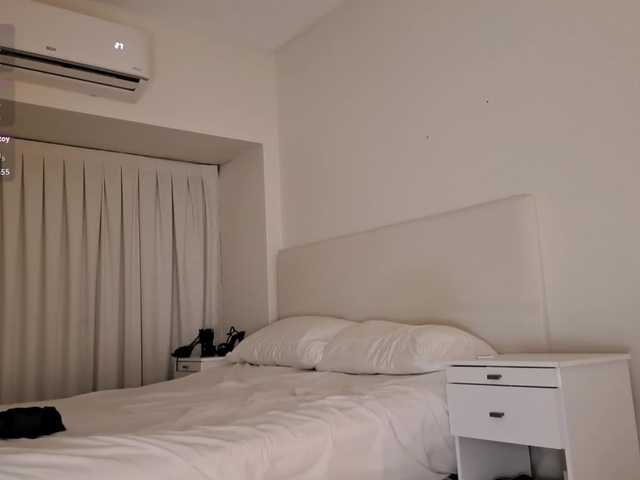 Bella_Byers webcam