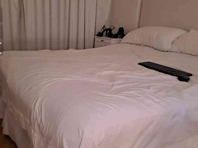 Bella_Byers webcam
