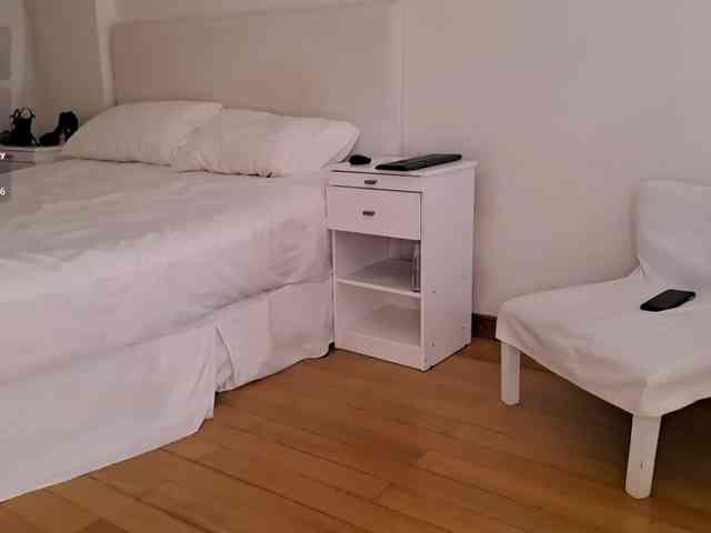 Bella_Byers webcam