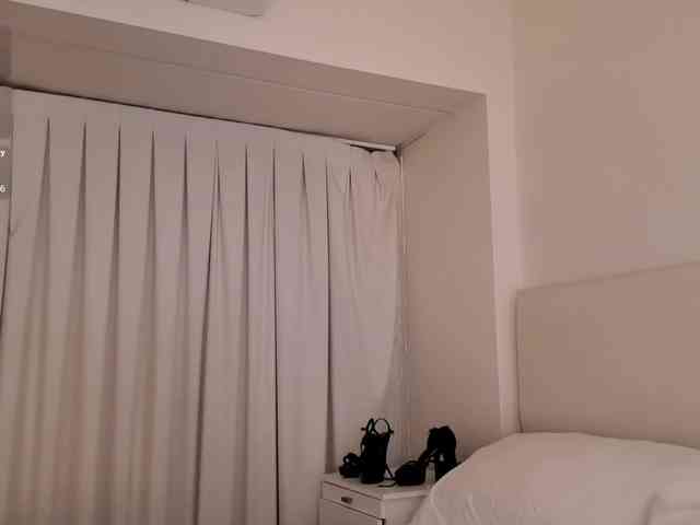 Bella_Byers webcam