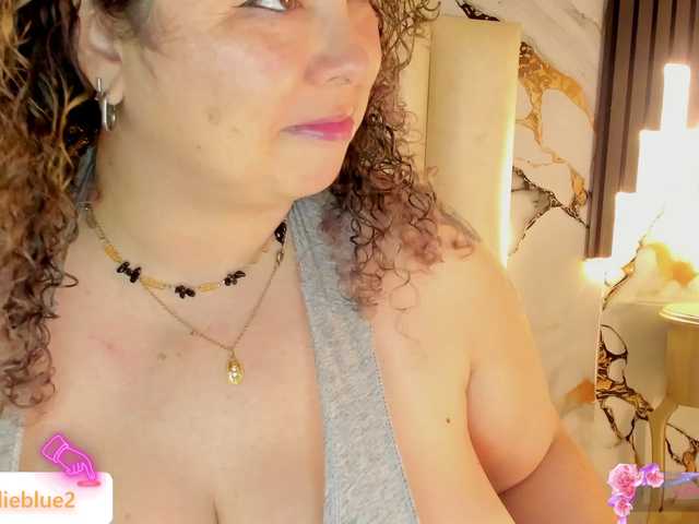 mollieblue69 webcam