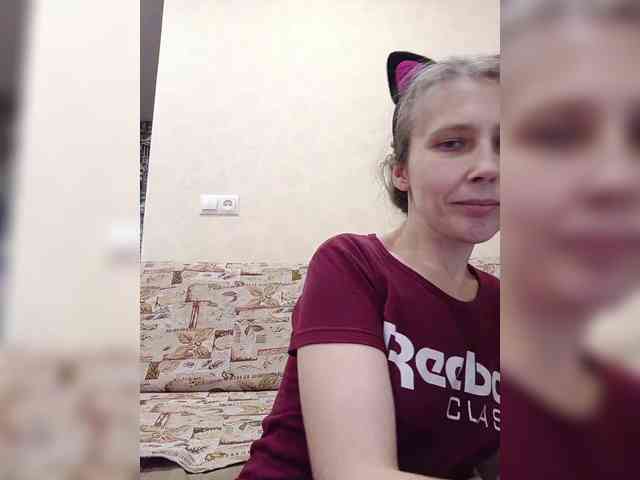 -Queen-Margo- webcam