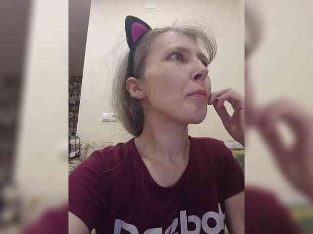 -Queen-Margo- webcam