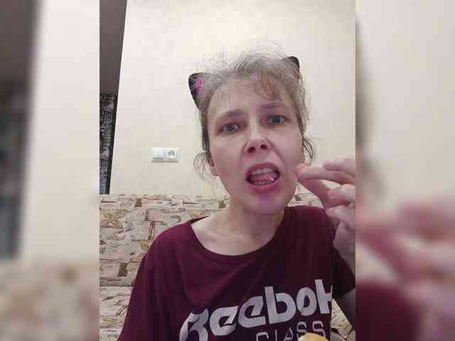 -Queen-Margo- webcam