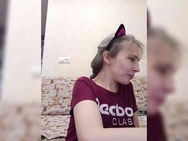 -Queen-Margo- webcam