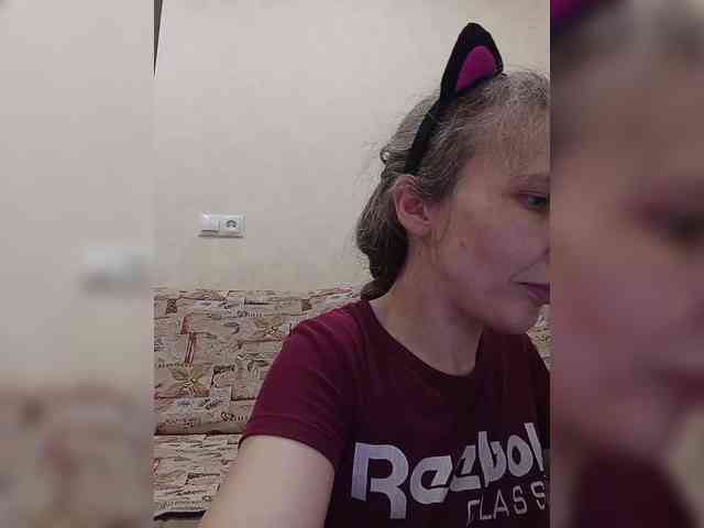 -Queen-Margo- webcam