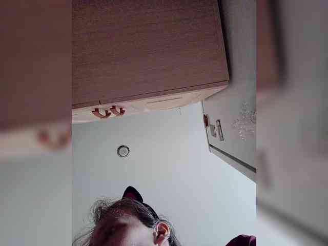 -Queen-Margo- webcam