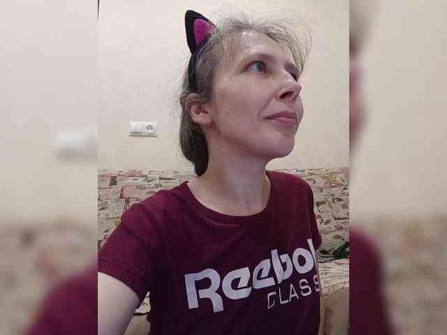 -Queen-Margo- webcam