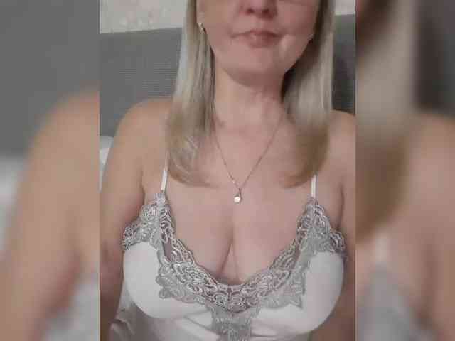SexiestJess45 webcam